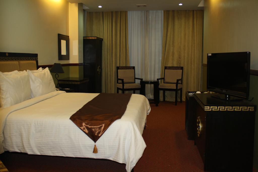 Manila Crown Palace Hotel Chambre photo