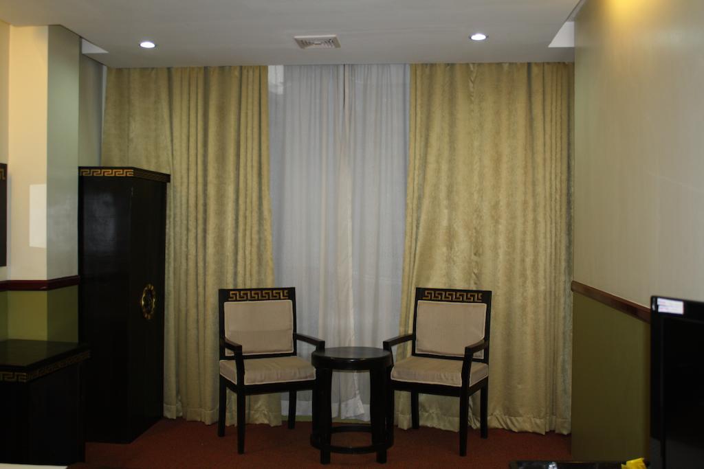 Manila Crown Palace Hotel Chambre photo