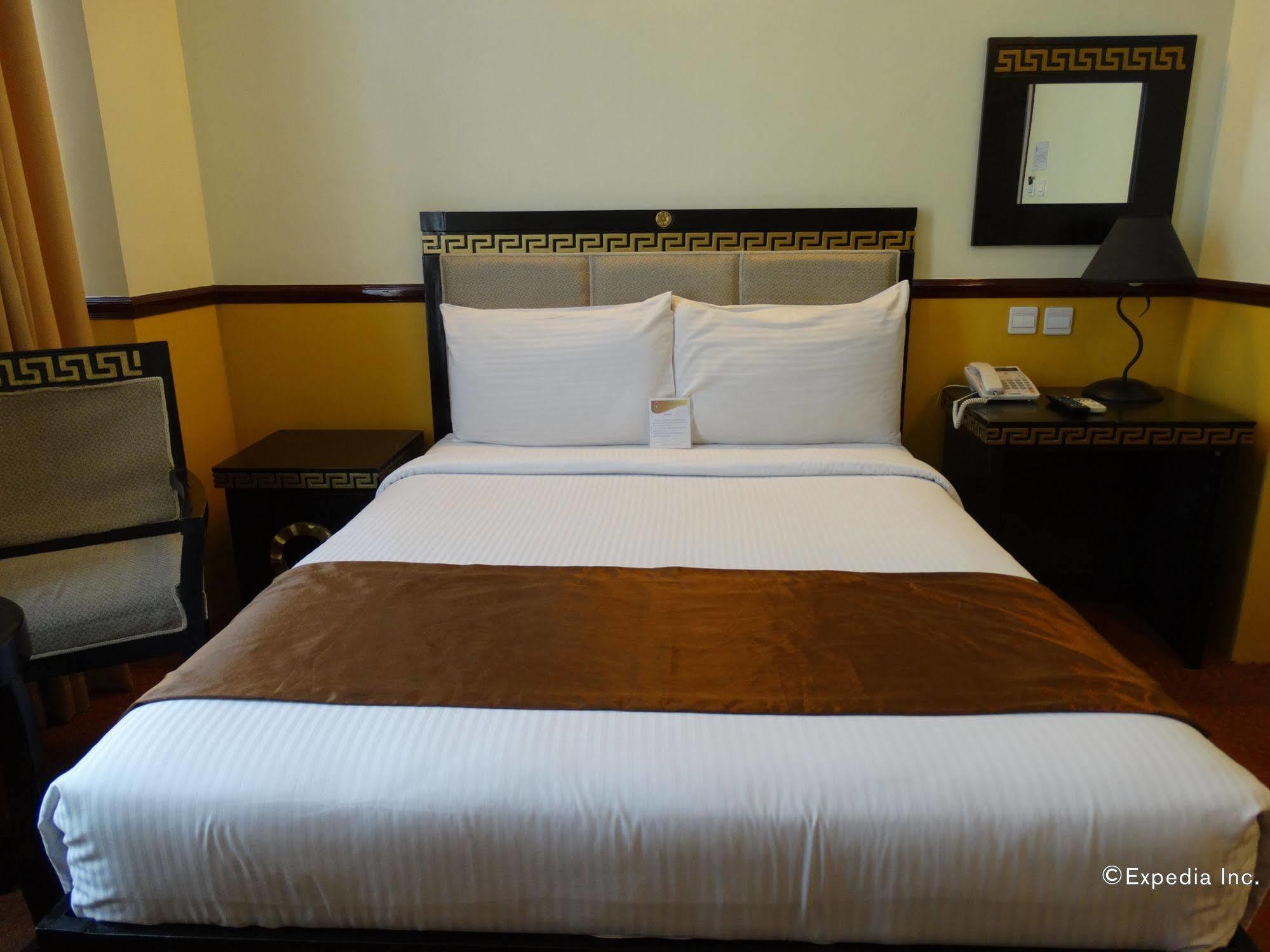 Manila Crown Palace Hotel Extérieur photo
